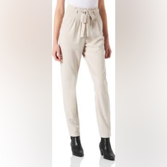 Jacqueline de Yong Women’s Beige Paperbag High-Waisted Belted Trousers - Size S - Picture 1 of 14